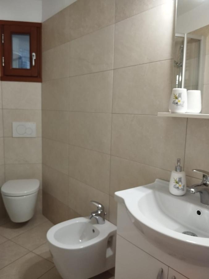 Casa Elisa Affittacamere Армено Экстерьер фото